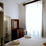 招待所 Rollando 韦尔纳扎