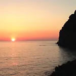 Rollando 招待所 韦尔纳扎