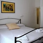 招待所 Rollando 3*