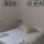 Rollando 招待所 3*