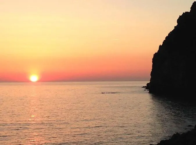 Rollando Pensión Vernazza