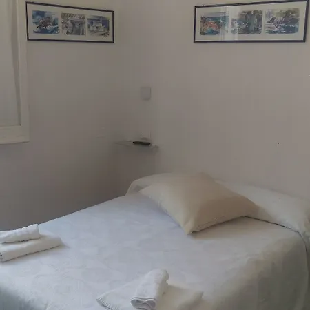 Rollando Guest house 3*